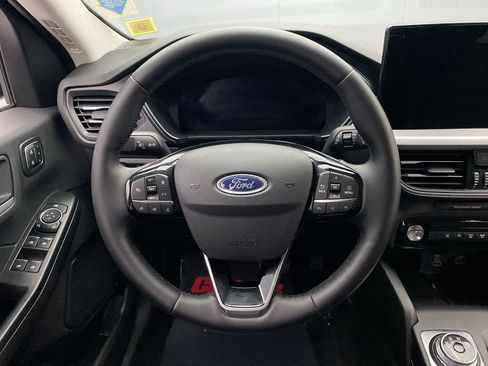 Used 2025 Ford Escape Platinum AWD/4WD image 16
