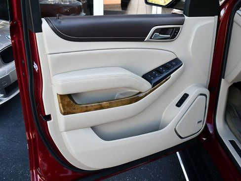 Used 2016 GMC Yukon Denali w/ Open Road Package image 11