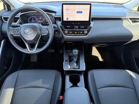 Used 2026 Toyota Corolla Cross XLE w/ Convenience Package image 24