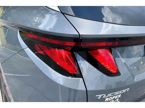 Used 2025 Hyundai Tucson SEL AWD/4WD image 28