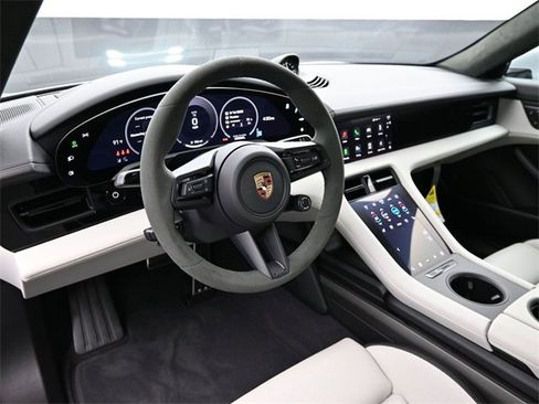 Used 2025 Porsche Taycan GTS image 4