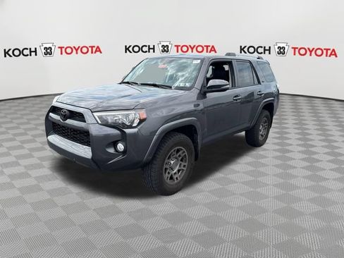 Used 2019 Toyota 4Runner SR5 Premium AWD/4WD image 3