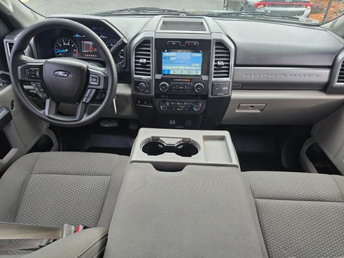 Used 2017 Ford F250 XLT w/ XLT Value Package image 13