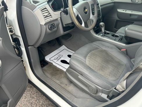 Used 2012 Chevrolet Traverse LS AWD/4WD image 10