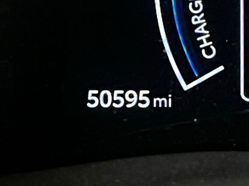 Used 2025 Toyota Camry LE image 11