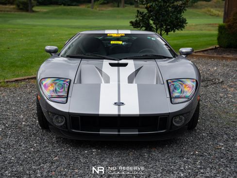 Used 2006 Ford GT image 13