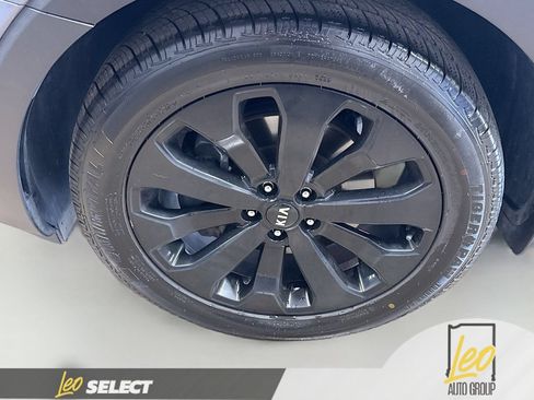 Used 2021 Kia Telluride S FWD image 31