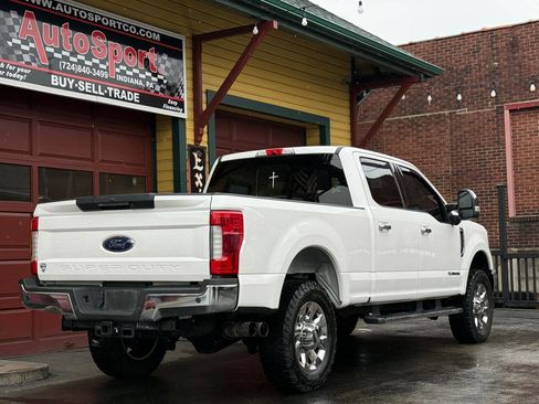 Used 2019 Ford F250 Lariat w/ Lariat Ultimate Package AWD/4WD image 3