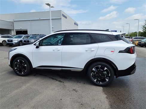 New 2026 Kia Sportage SX image 7