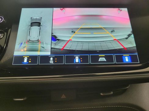 Used 2023 Buick Envision Avenir image 15