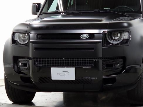 Used 2024 Land Rover Defender 130 X image 12