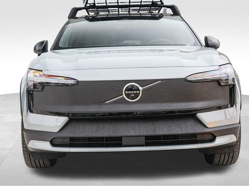 New 2026 Volvo EX30 Cross Country Ultra w/ Protection Package Premier image 2