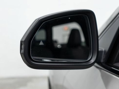 Used 2026 BMW X1 xDrive28i w/ M Sport Package AWD/4WD image 46