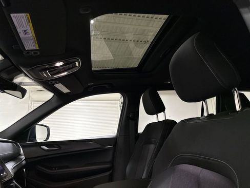 New 2026 Jeep Grand Cherokee L Laredo AWD/4WD image 19