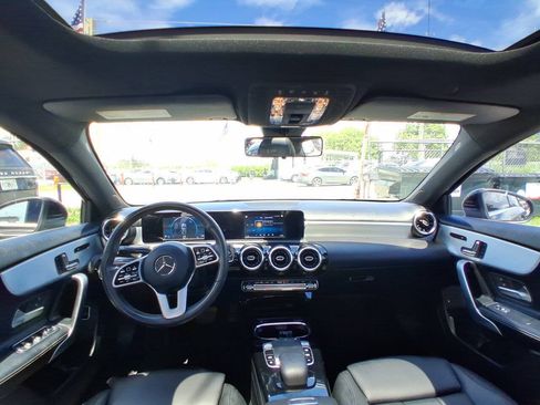 Used 2019 Mercedes-Benz A 220 4MATIC image 11