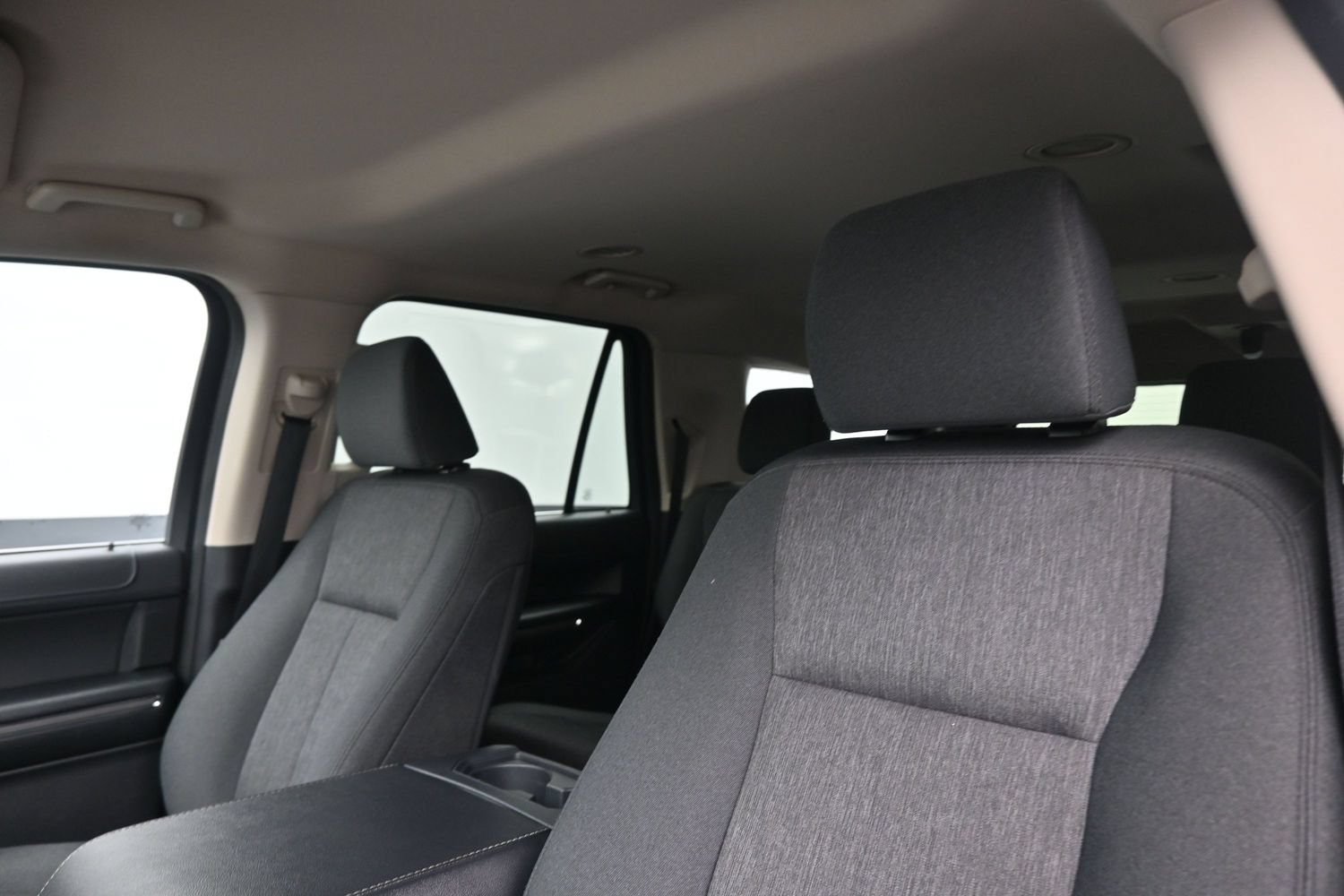 Used 2024 Ford Expedition Max XLT AWD/4WD image 2