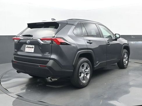 Used 2023 Toyota RAV4 LE AWD/4WD image 22