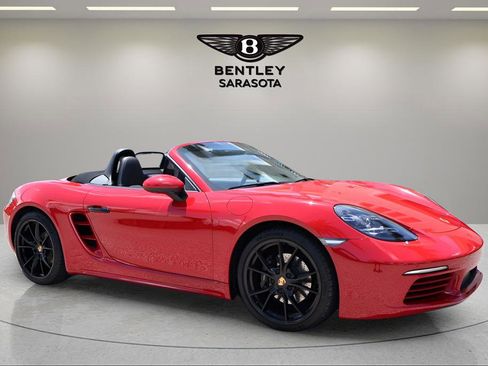 Used 2021 Porsche 718 Boxster RWD image 4