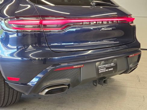 Certified 2023 Porsche Macan AWD/4WD image 8