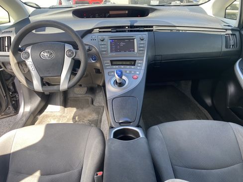 Used 2014 Toyota Prius Three FWD image 17