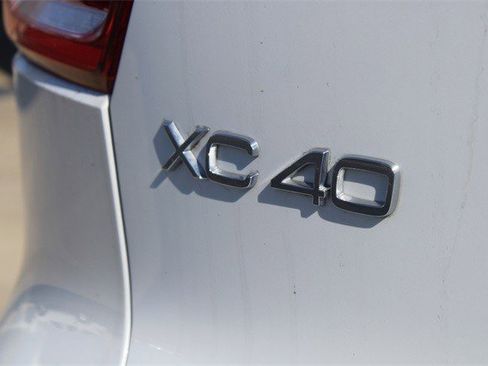 Used 2021 Volvo XC40 P8 Recharge w/ Advanced Package image 51