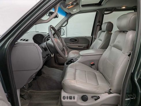 Used 2002 Ford F150 SuperCrew 139 4WD image 19