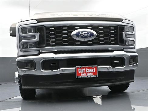 Used 2023 Ford F350 Lariat w/ Lariat Ultimate Package AWD/4WD image 31