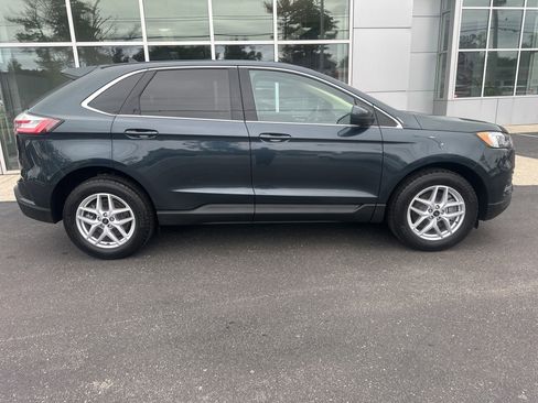Used 2023 Ford Edge SEL w/ Convenience Package AWD/4WD image 2
