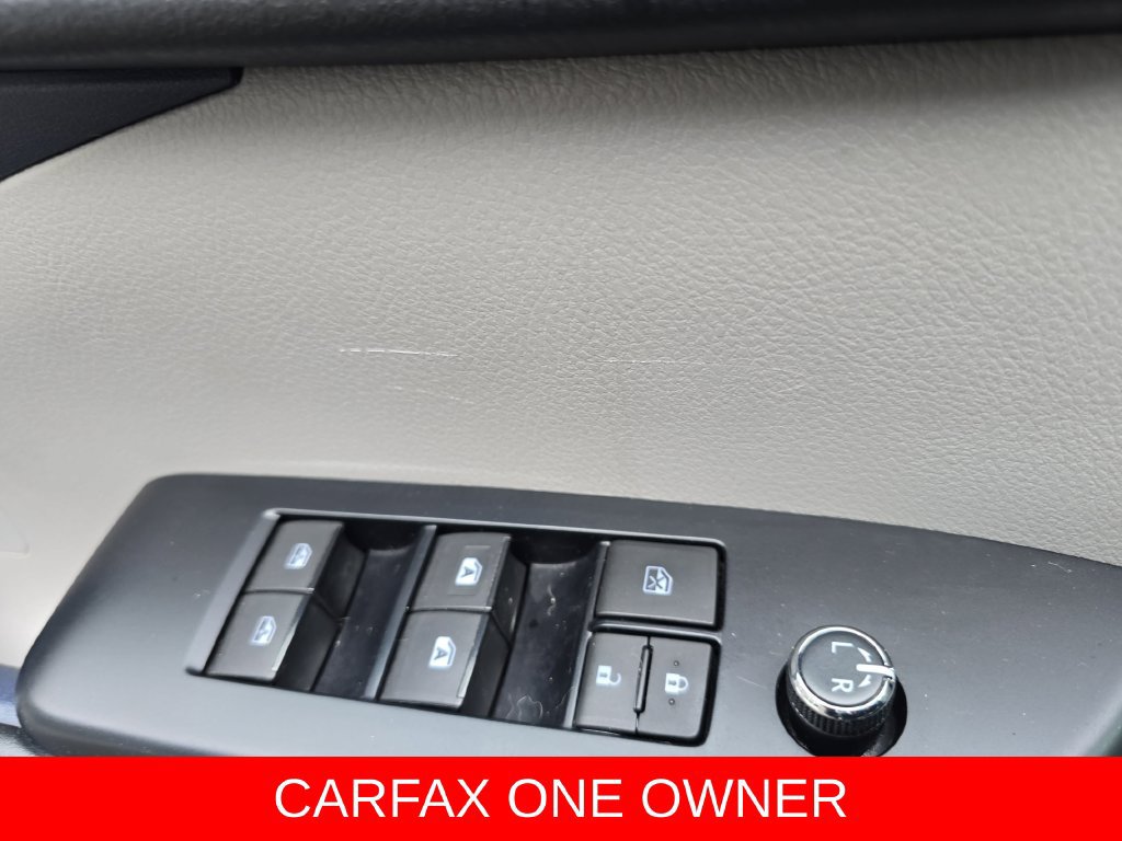 Used 2017 Toyota Highlander XLE AWD/4WD image 29