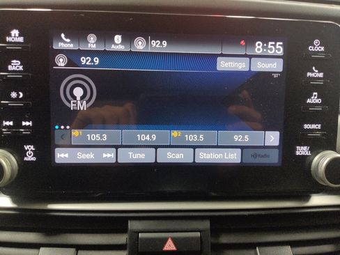 Used 2019 Honda Accord EX image 25