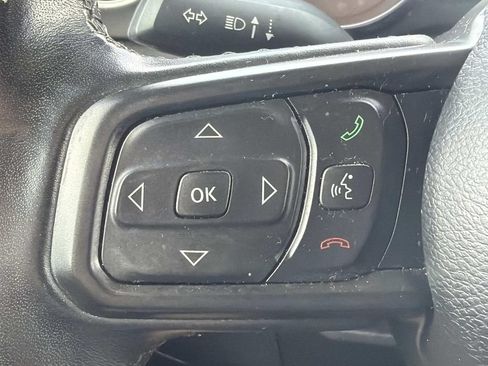 Used 2022 Jeep Gladiator Sport AWD/4WD image 16
