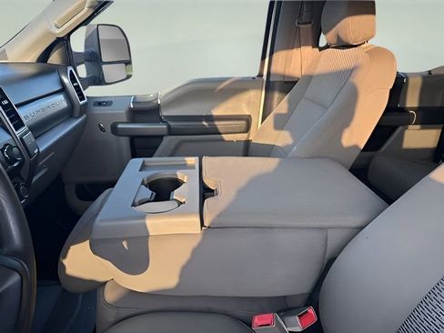 Used 2018 Ford F350 XLT AWD/4WD image 24
