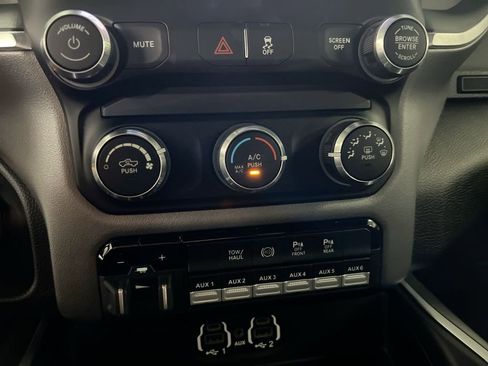 Used 2022 RAM 2500 Big Horn w/ Night Edition AWD/4WD image 16