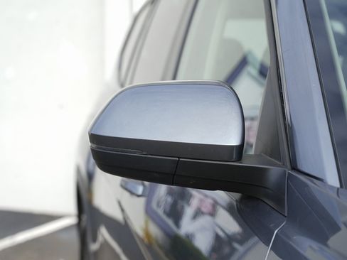 Used 2024 Volkswagen Atlas SE image 9