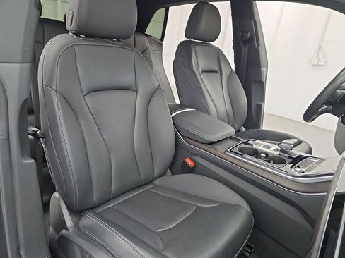 Used 2021 Audi Q8 Premium Plus image 20