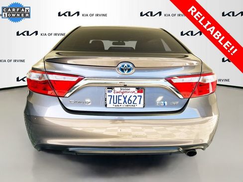 Used 2017 Toyota Camry SE image 6