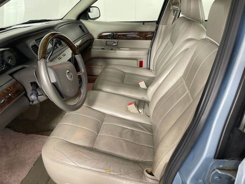 Used 2008 Mercury Grand Marquis LS image 2