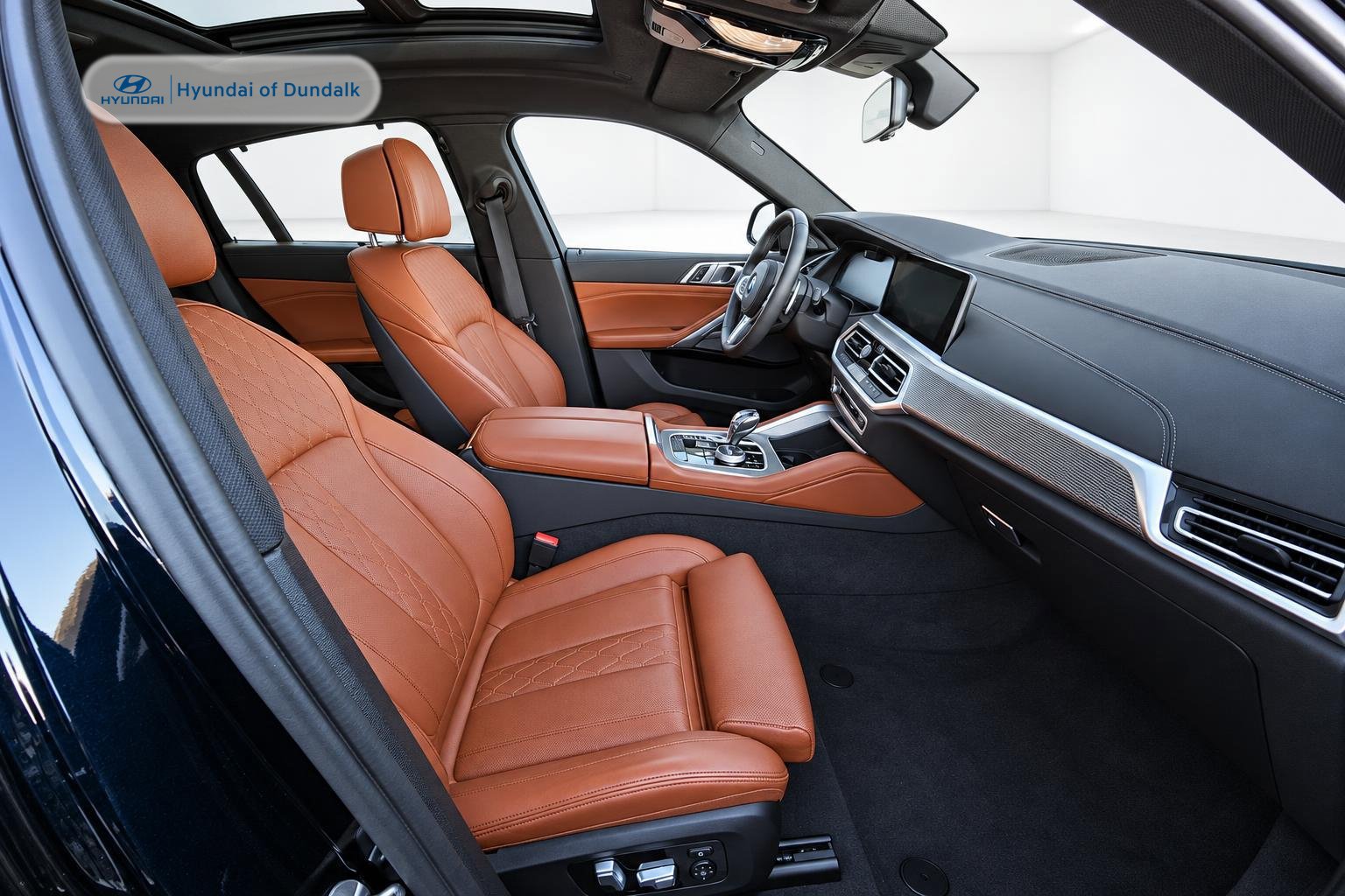 Used 2021 BMW X6 M50i w/ Executive Package AWD/4WD image 8