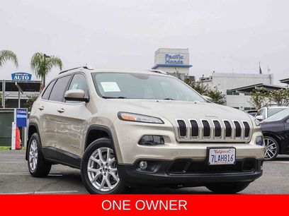 Used 2015 Jeep Cherokee Latitude w/ Comfort/Convenience Group