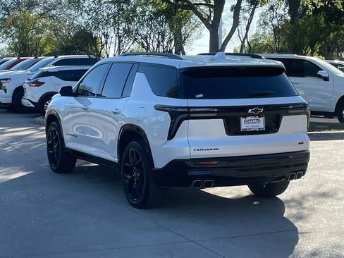 Certified 2024 Chevrolet Traverse RS image 4