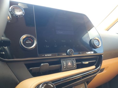 Used 2024 Lexus NX 250 NX 250 w/ Towing Package (2000 Lbs) image 25