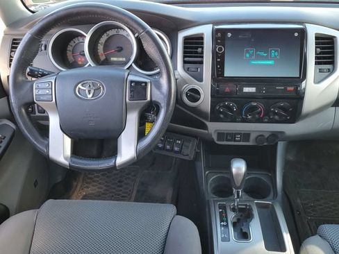Used 2013 Toyota Tacoma 4x4 Double Cab w/ TRD Off-Road Pkg image 9