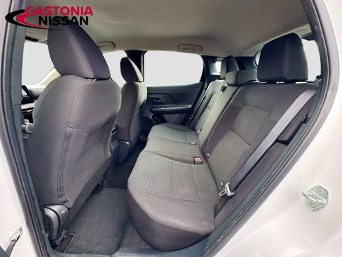 Used 2025 Nissan Kicks S FWD image 31
