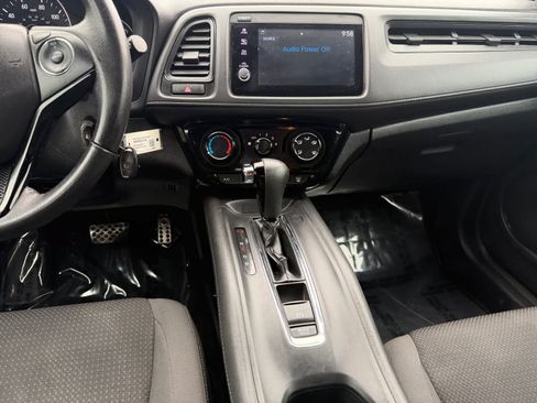 Used 2019 Honda HR-V Sport image 16