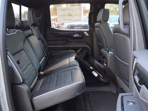 New 2025 GMC Sierra 1500 AT4X image 39
