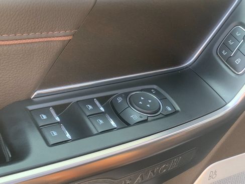 Used 2024 Ford F150 King Ranch w/ FX4 Off-Road Package AWD/4WD image 14