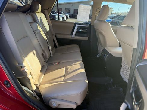 Used 2014 Toyota 4Runner Limited image 19