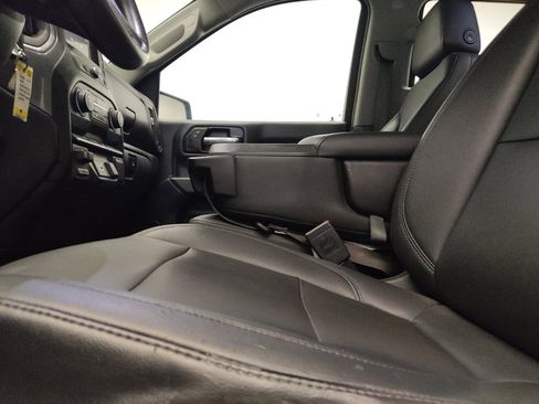 Used 2019 Chevrolet Silverado 1500 W/T w/ Trailering Package AWD/4WD image 17