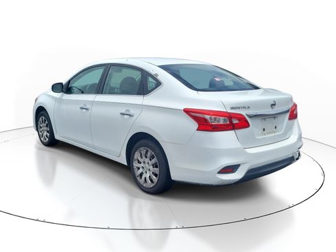 Used 2016 Nissan Sentra S FWD image 6