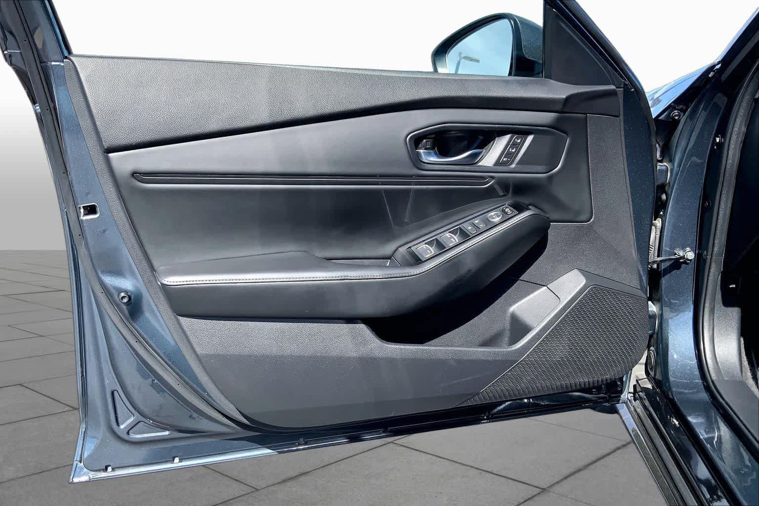 Used 2023 Honda Accord Touring image 25